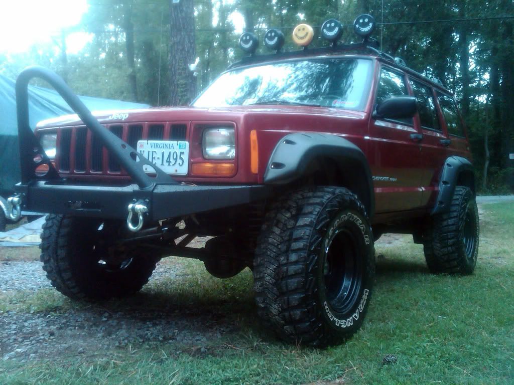 Rough Country's XJ Winch Bumper Pics