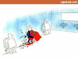 kartun gambar lucu superman pipis