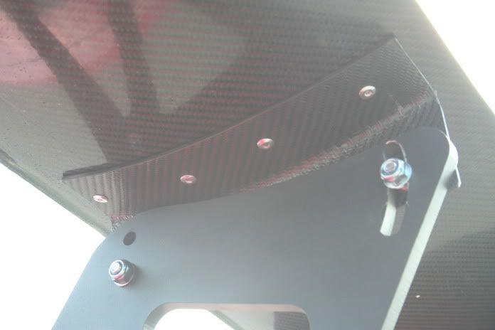 [Image: wing2-1.jpg]